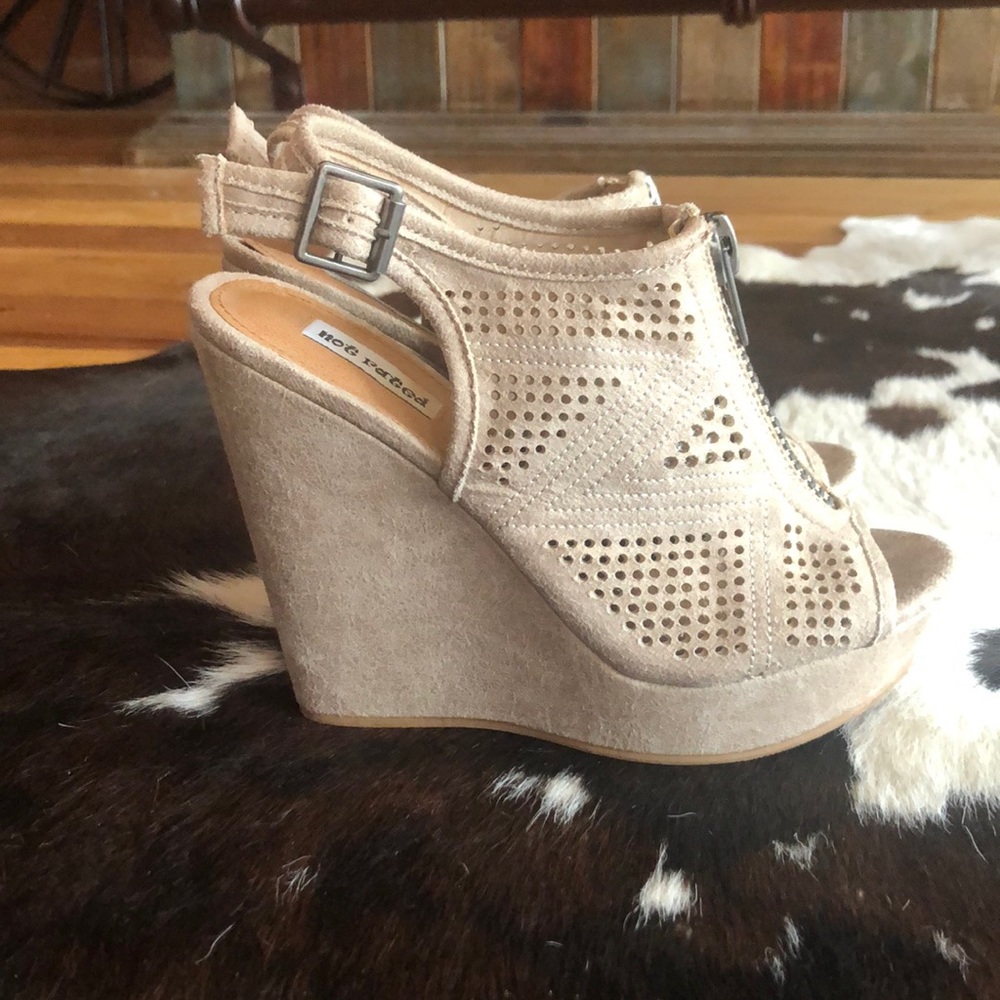 Not Rated Wedges